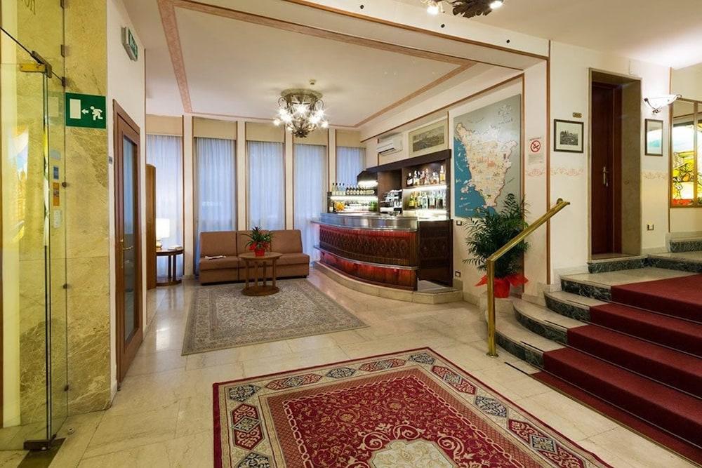 Hotel Terminus & Plaza Pisa Exteriér fotografie